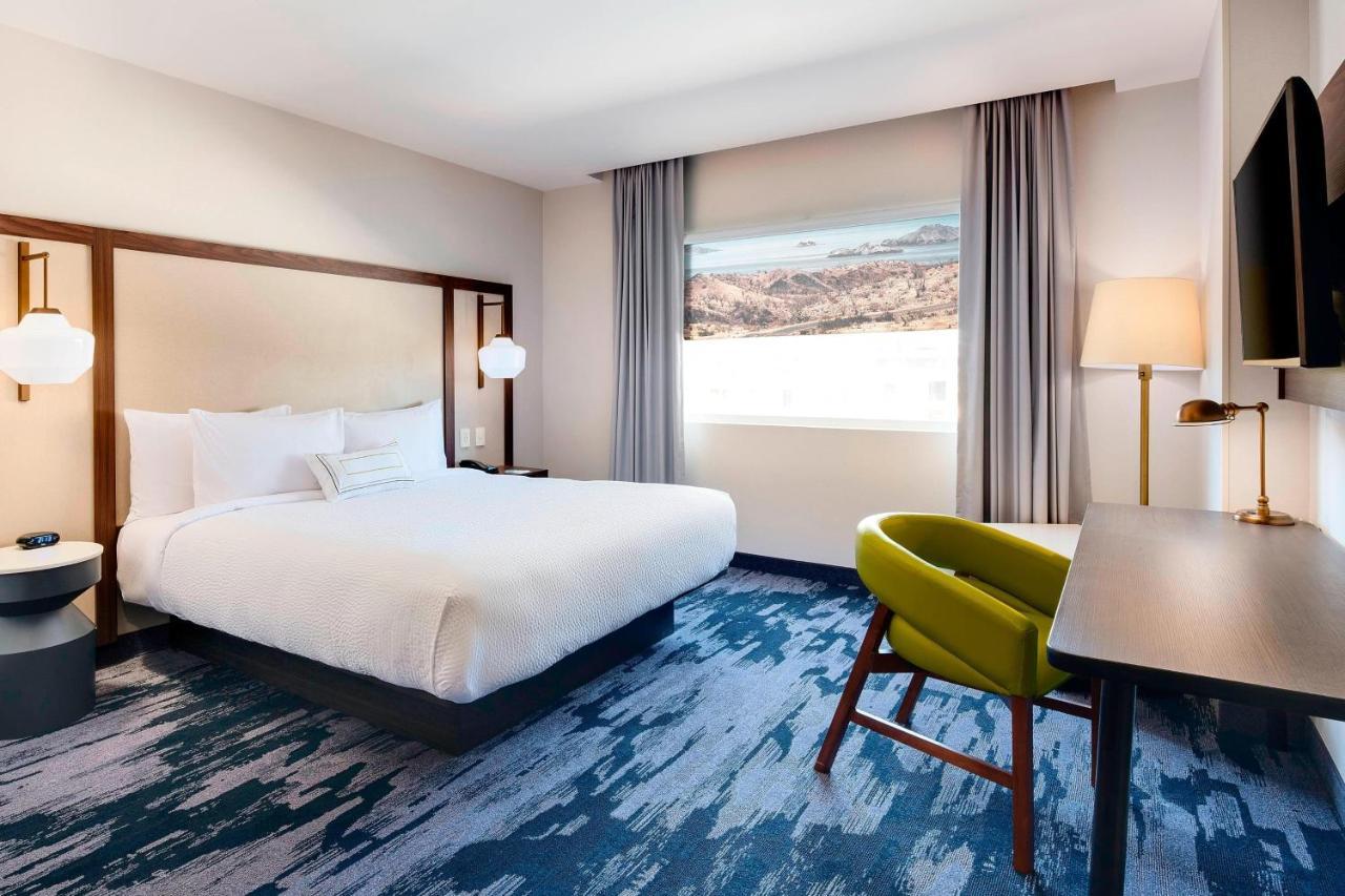 Fairfield & By Marriott